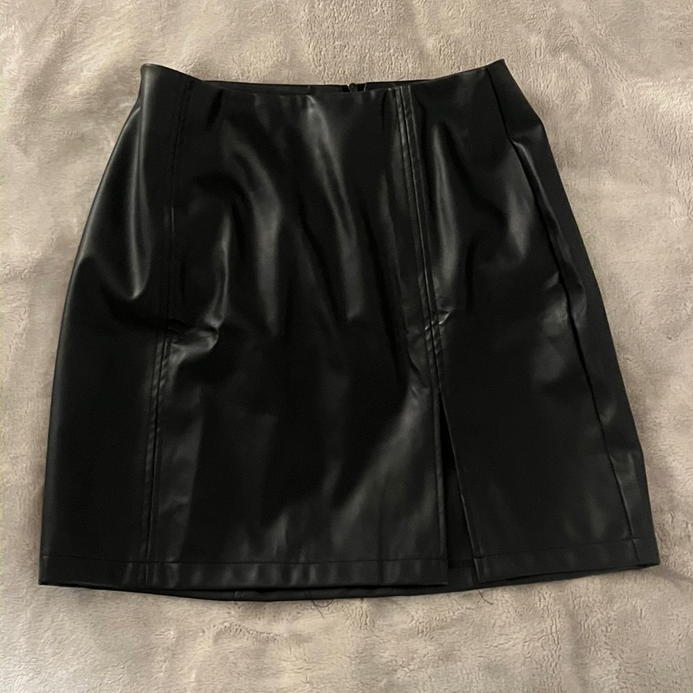 Mango Black Faux Leather Pencil Skirt l NWT